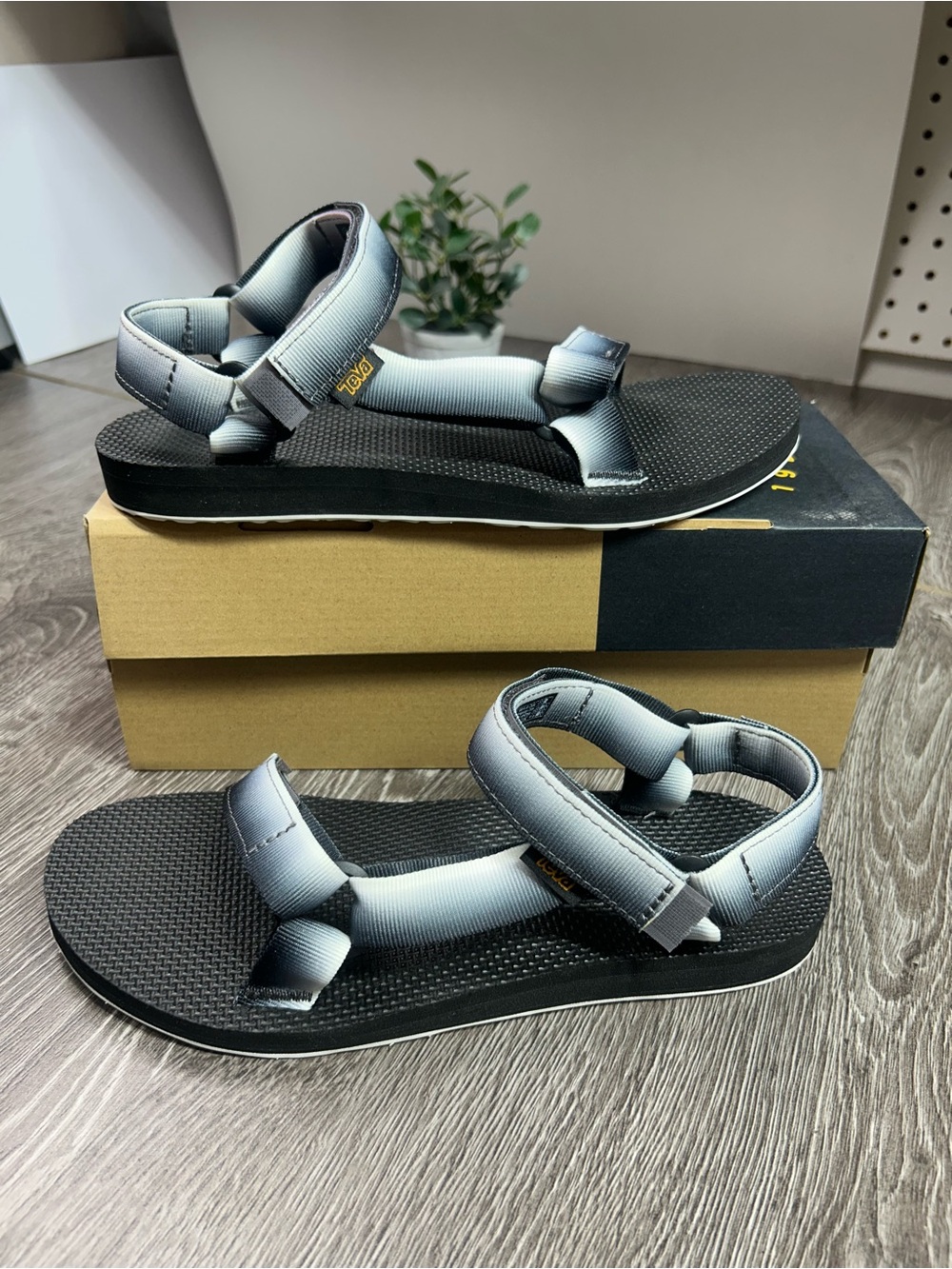 TEVA original universal Gradiate Adjustable Strap Sport Sandals